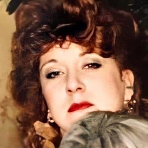 Portrait of Darcy Ellen